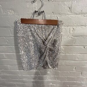Silver Sparkly Mini Skirt 🪩💃🏼